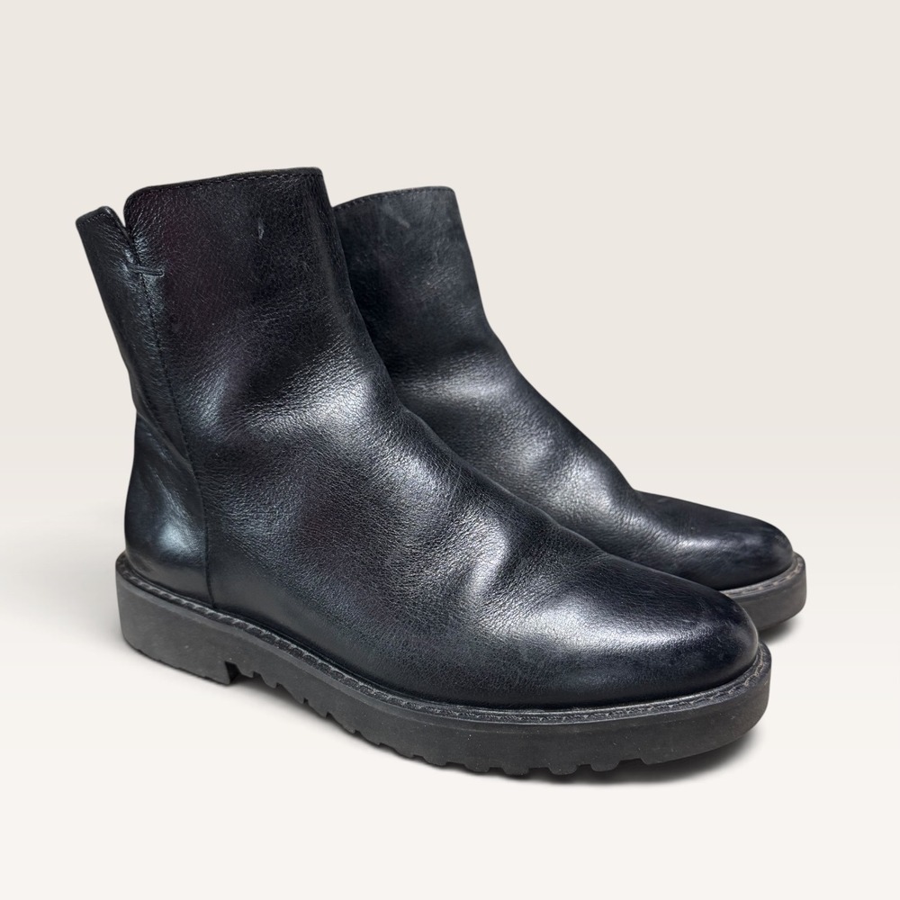 Franco Sarto Cassie Boots Womens 7M Black Leather Lug Sole Ankle Zip Grunge Goth